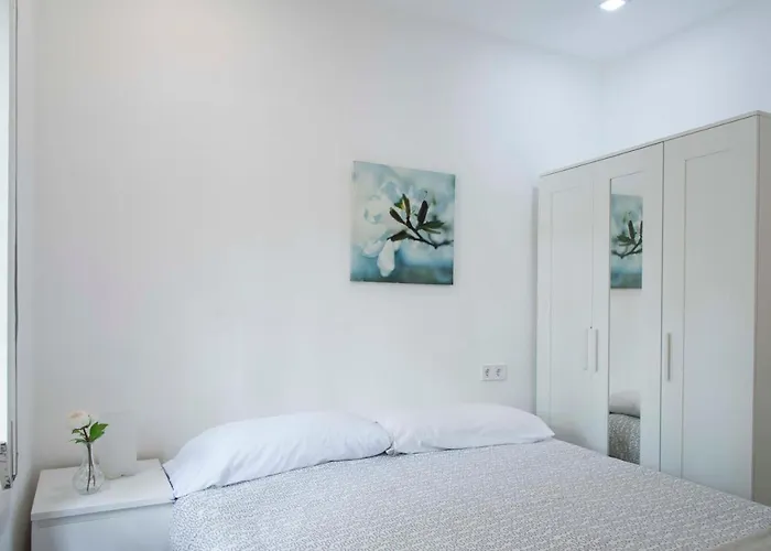 Your Home - Mar Bella Beach Apartment