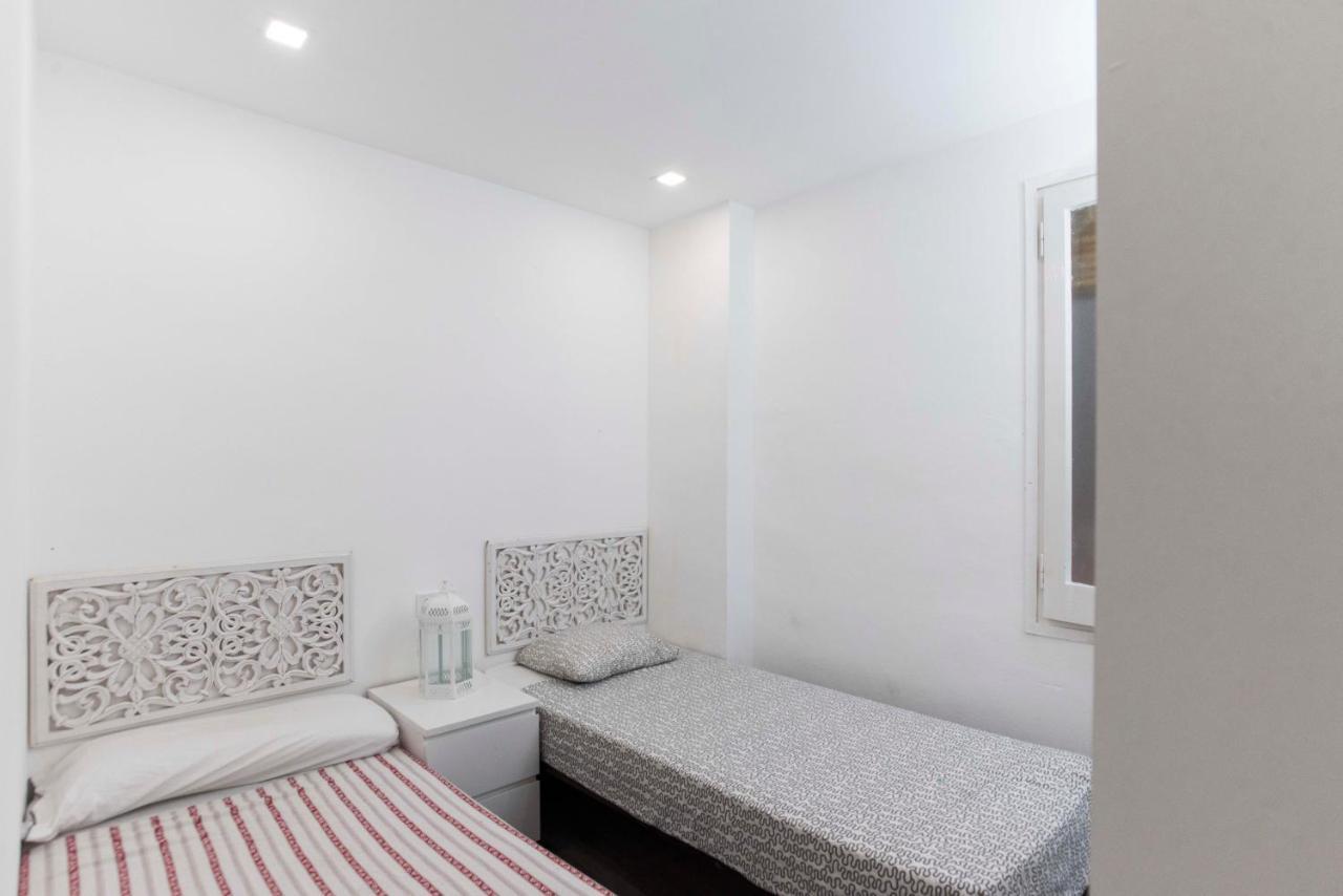 Your - Mar Bella Apartament